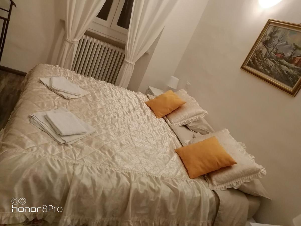 Casa Viorica Hotel Анкона Екстериор снимка