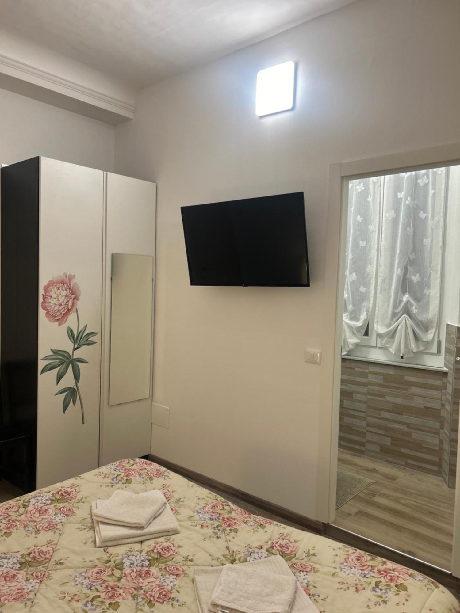 Casa Viorica Hotel Анкона Екстериор снимка